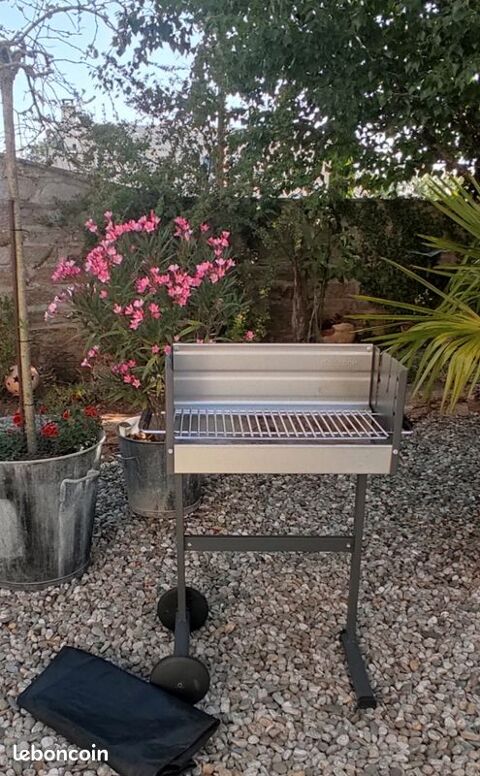 Barbecue � charbon de bois TBE 50 Flavin (12)