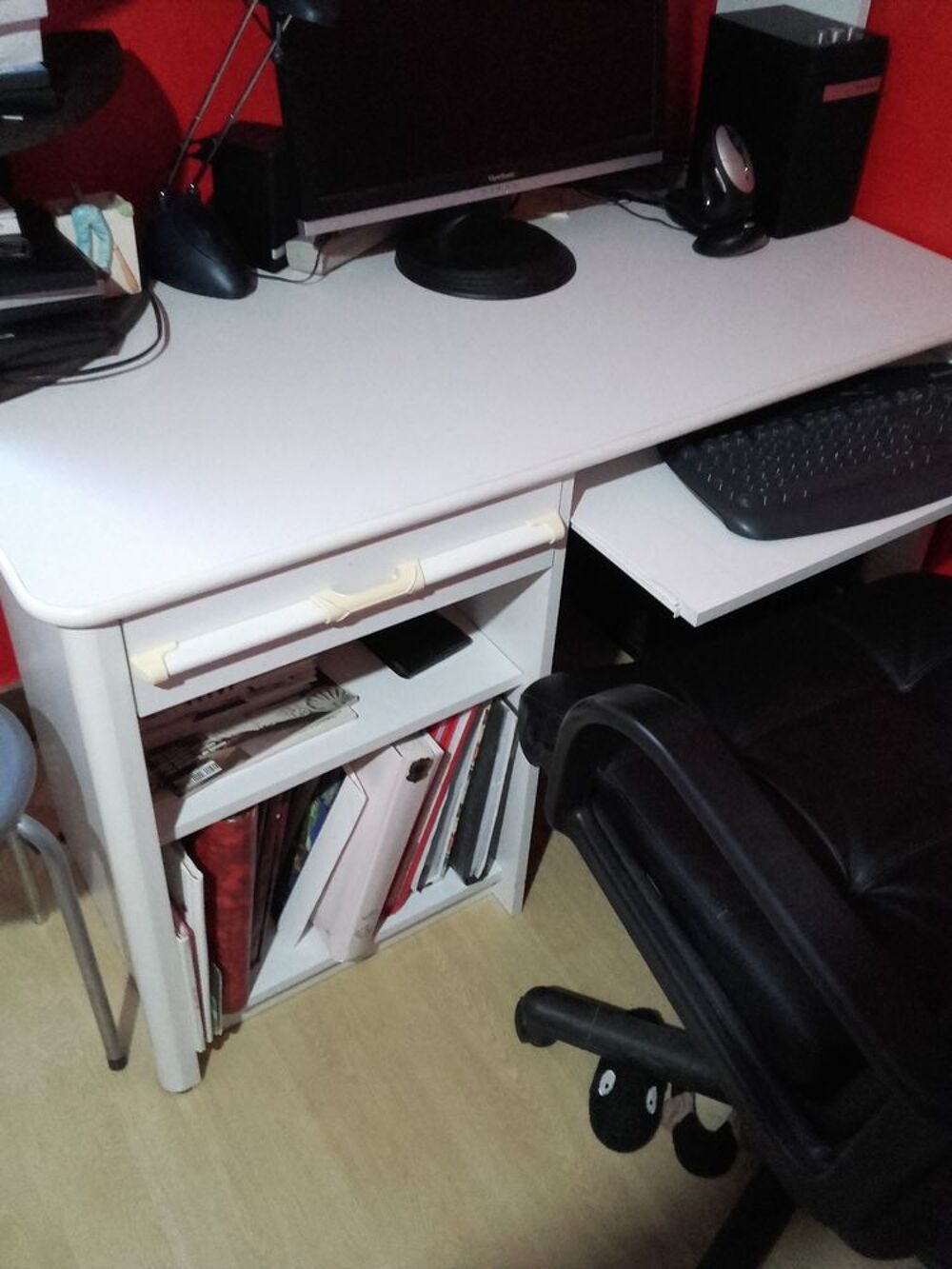 BUREAU BOIS BLANC Meubles