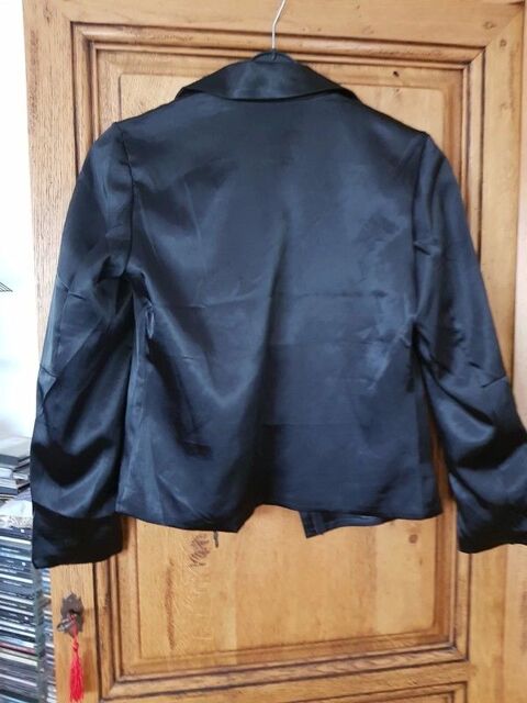 Blouson lger satin neuf taille 36 mesure aisselles a aisse 30 Viriat (01)
