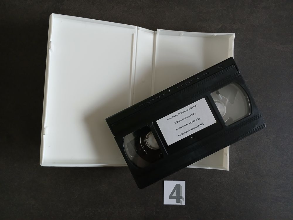 CASSETTES K7 VHS GUERRE 1939-1945 Photos/Video/TV