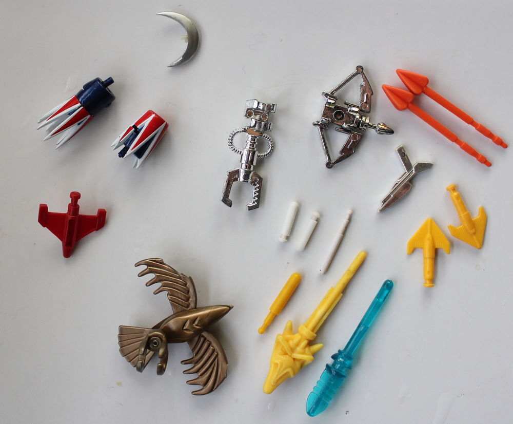 Pieces d&eacute;tach&eacute;es Popy, Goldorak originales
c'est un lot Jeux / jouets