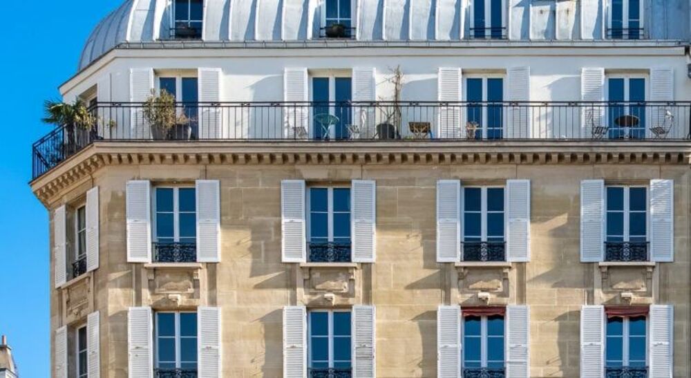 Vente Appartement 2/3 pièces récent avec terrasse immeuble bourgeois Paris 8