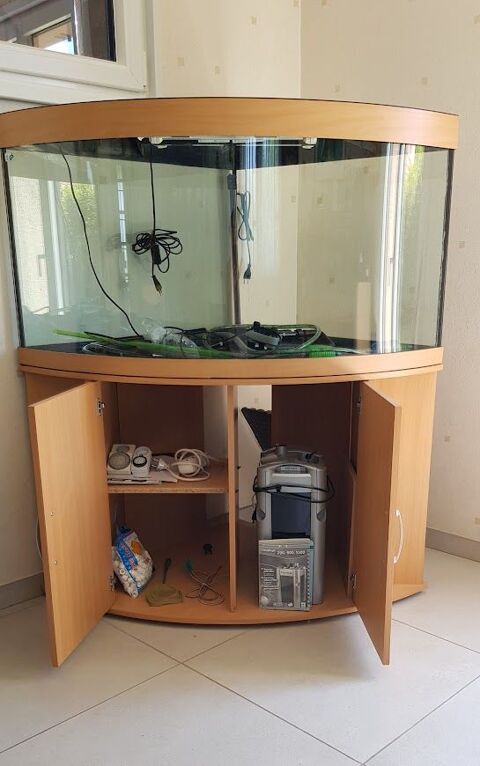 aquarium  d'angle 350 l sur meuble 350 67460 Souffelweyersheim
