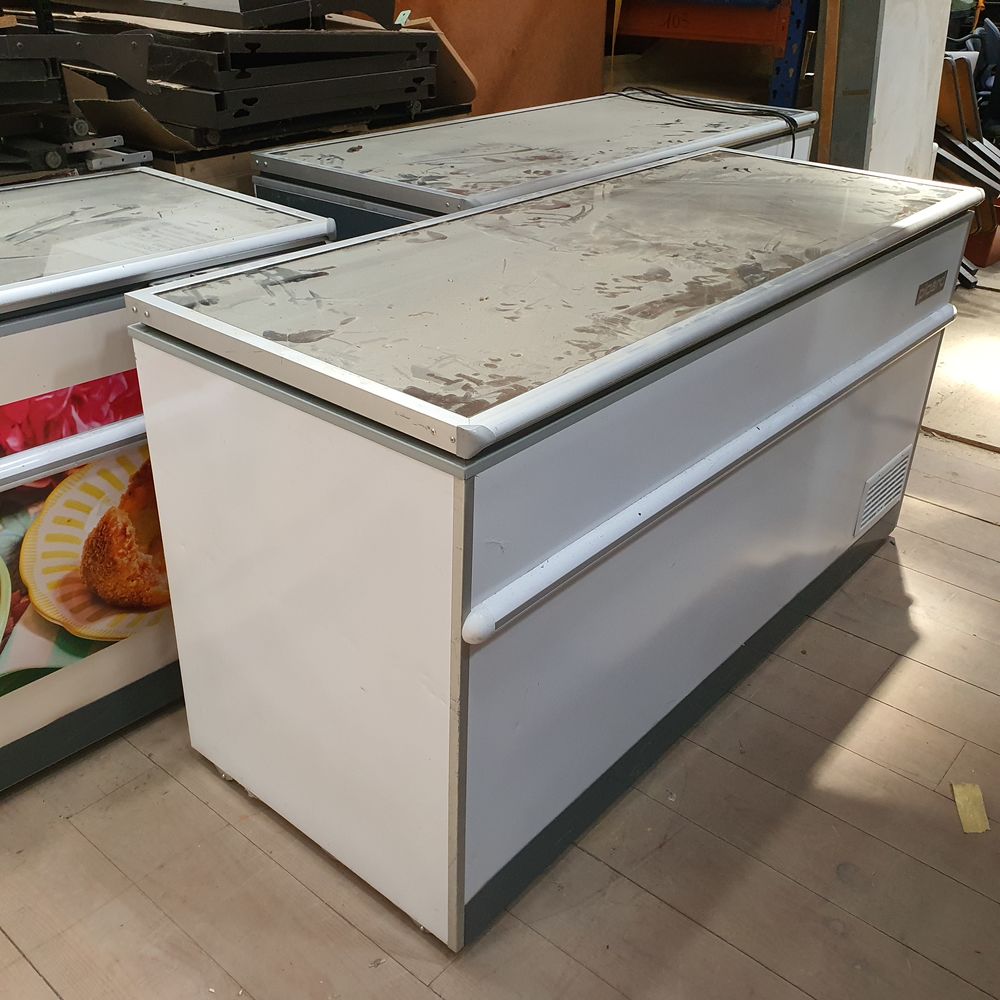 CONGELATEUR COFFRE - Porte de fermeture Vitr&eacute;e Electroménager