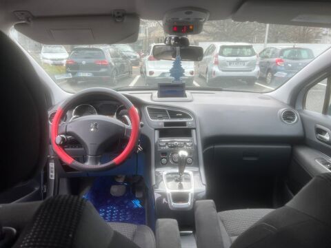 Peugeot 5008 1.6 HDi 112ch FAP BMP6 BLUE LION S&eacut