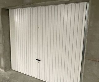  Parking / Garage  louer 14 m