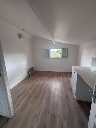  Appartement à louer 1 pièce 15 m²
