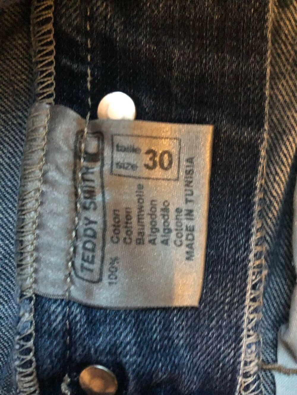 bermuda en jean fantaisie " Teddy Smith " T 40 &eacute;tat neuf Vêtements