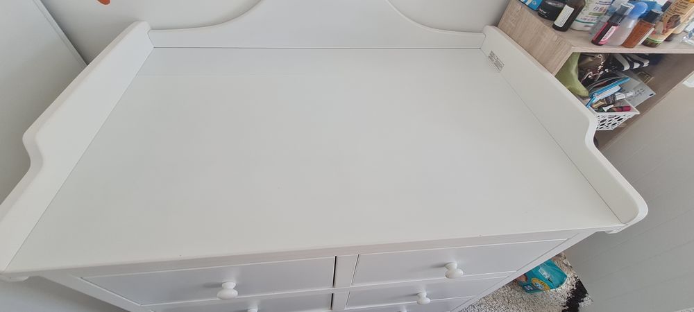 Commode &agrave; langer Puériculture