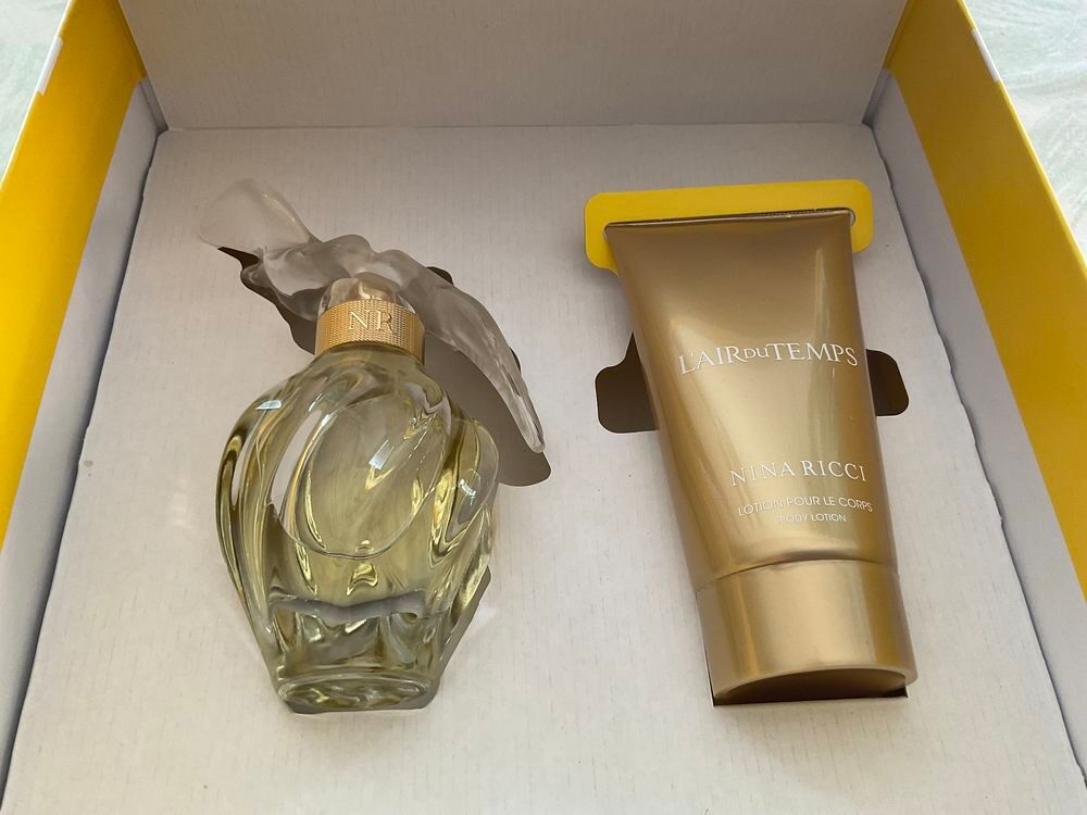 Nina Ricci l'Air du Temps coffret eau de toilette et cr&egrave;me 