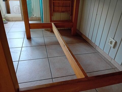 table en htre massif 130 Grenoble (38)