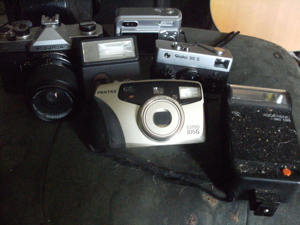COLLECTION D APPAREILS PHOTOS ARGENTIQUES Photos/Video/TV