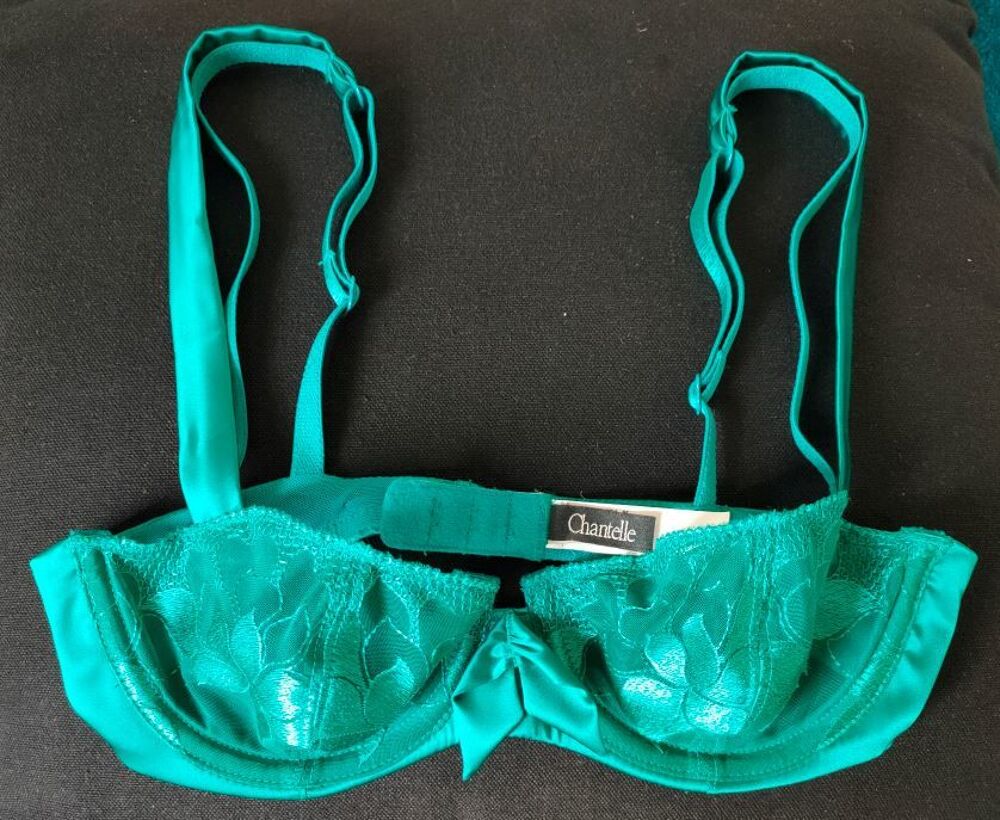 Soutien-gorge "Chantelle" 85 B - Bonnets voile dentelle vert Vêtements