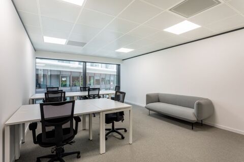 Un bureau de coworking ouvert entièrement équipé pour vous et votre équipe à Spaces Shake Building 2407 59800 Lille