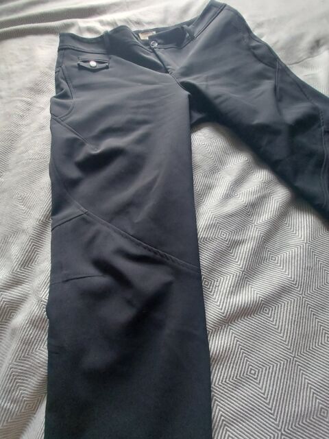 pantalon noir marque Indies 20 Annemasse (74)