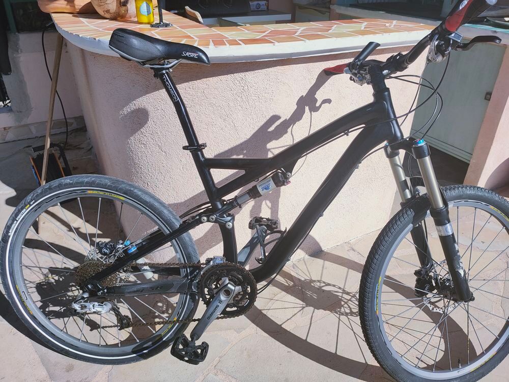 VTT Sp&eacute;cialized Vélos