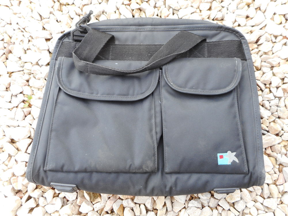 SACOCHE ORDINATEUR PORTABLE Matériel informatique