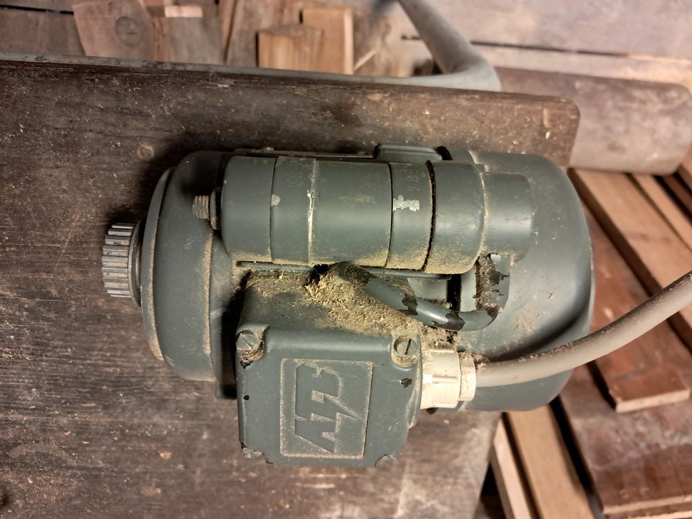 moteur elec mono 220v Bricolage