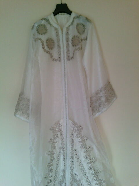 CAFTAN MAROCAIN TAGCHITA 20 Livry-Gargan (93)