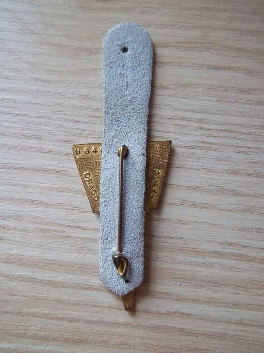 insigne militaire 42e r&eacute;giment de transmissions dissolution 