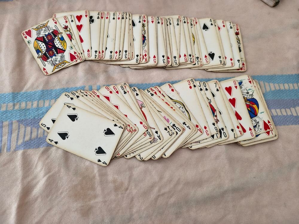 jeu de carte illustration Salvator Dali 