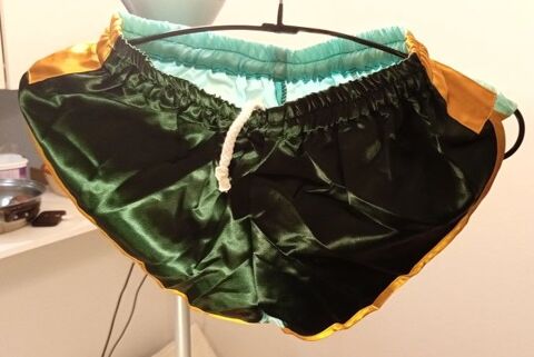 Short Nylon satin Vintage vert foncé/vert clair Size S/L 40 20 Lyon 3 (69)
