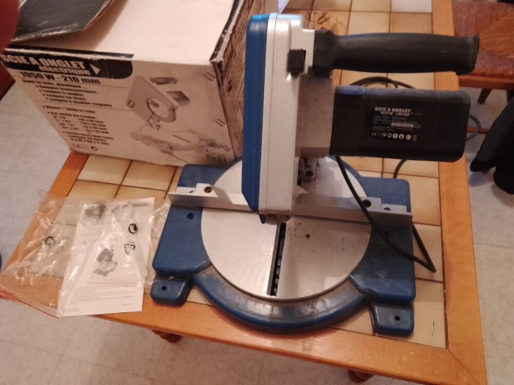 Scie a onglets Bricolage