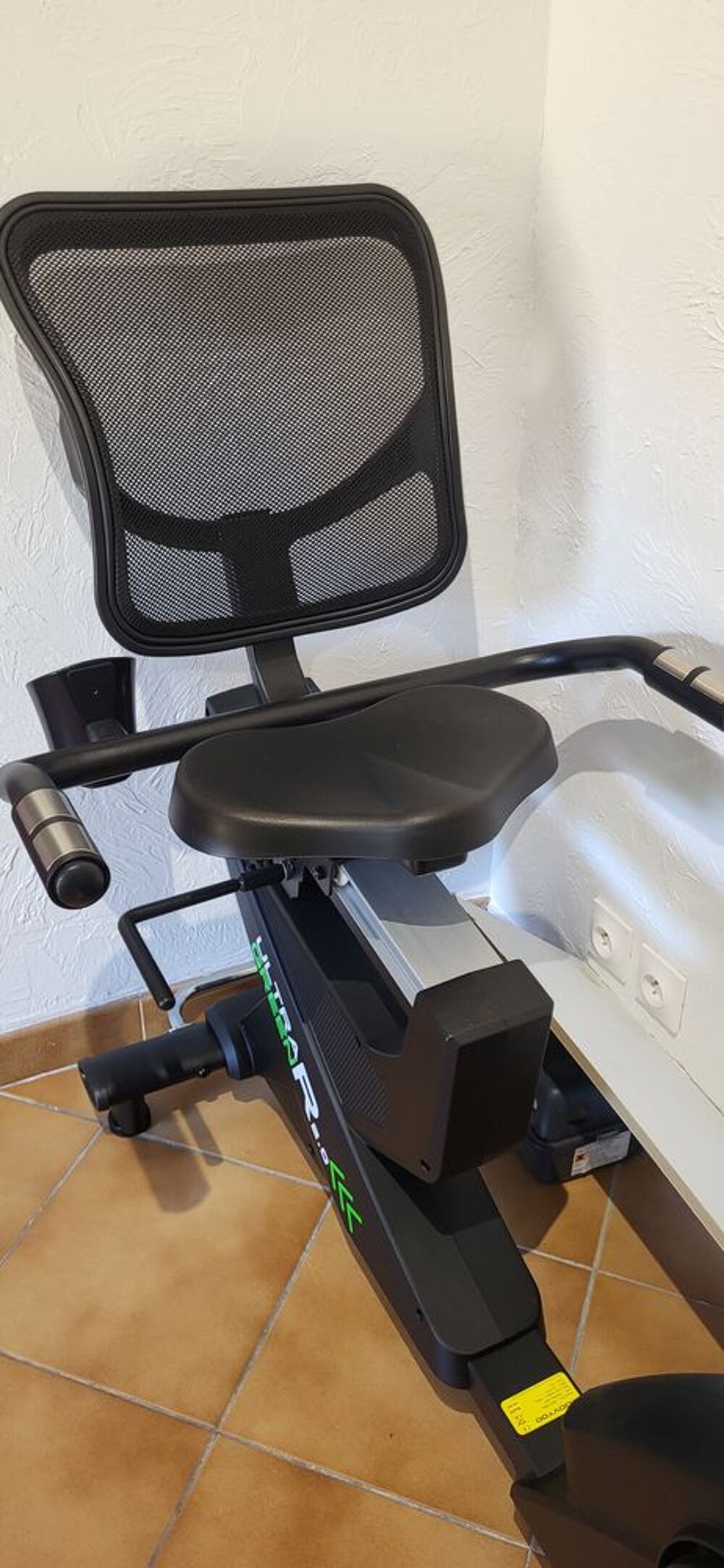 V&eacute;lo appartement couch&eacute; &eacute;tat neuf Vélos