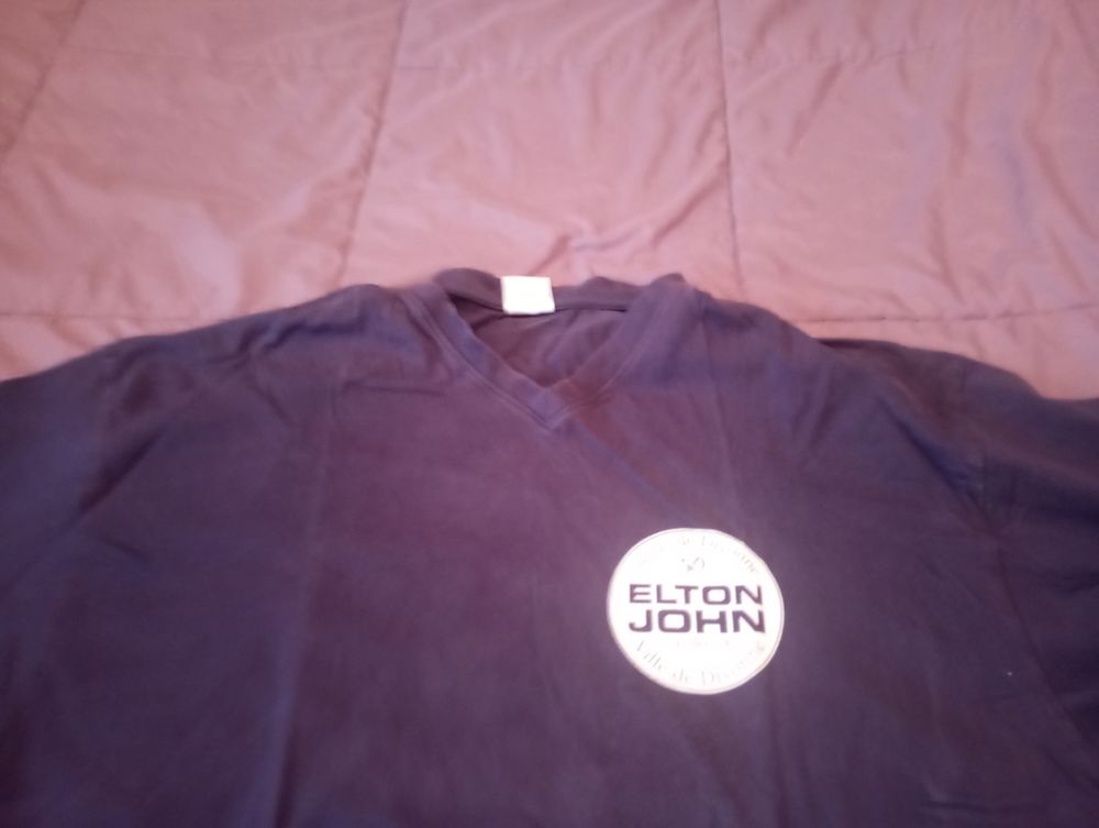 Tee shirt collector concert Elton john Vêtements