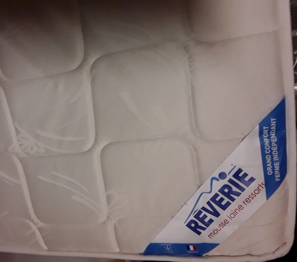Matelas REVERIE+sommier 140/190 Meubles