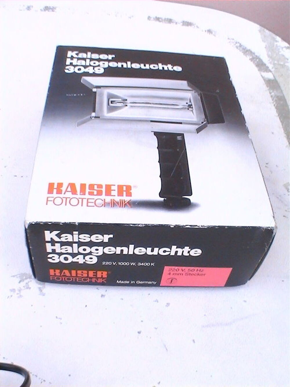 Lampe torche halog&egrave;ne Photos/Video/TV