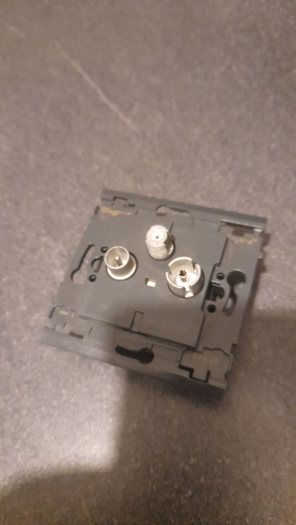 mecanisme legrand sagane TV FM SAT neuf Bricolage