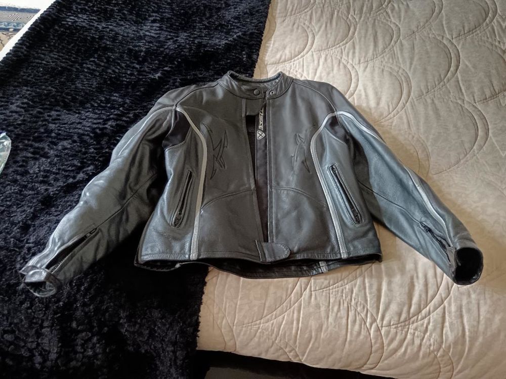Blouson de moto en cuir Sports