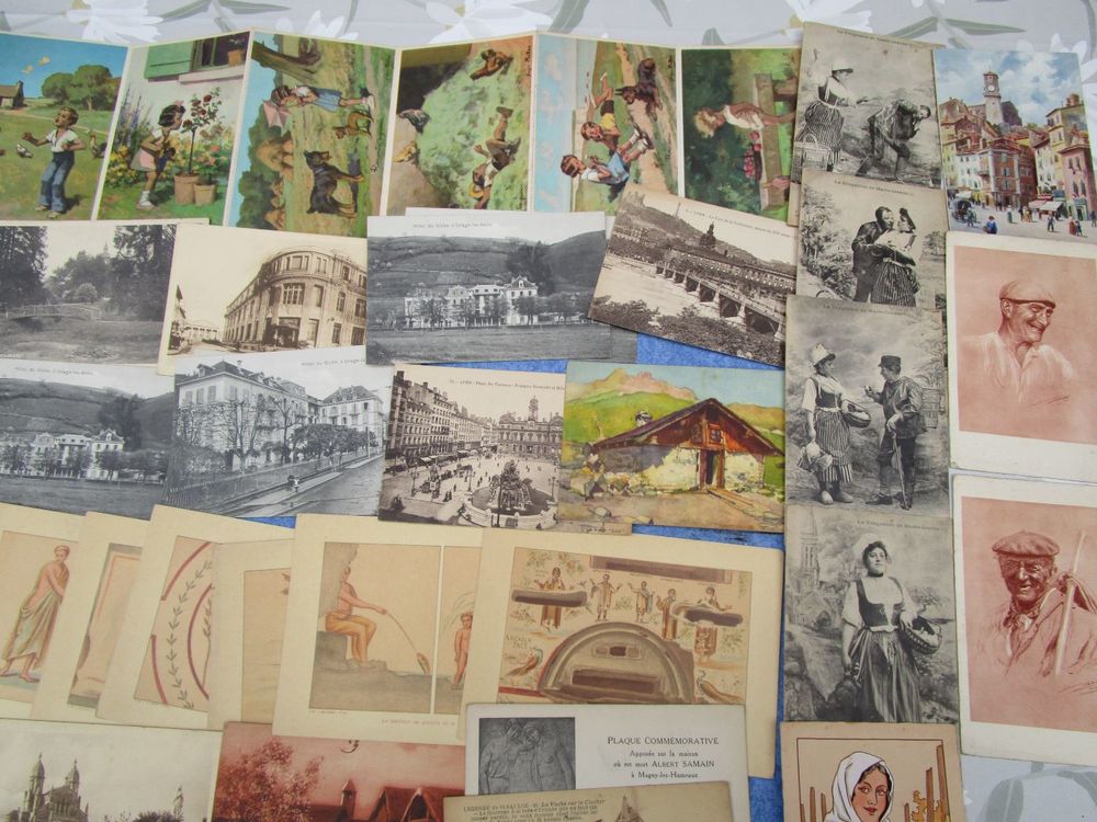 Lot de cartes postales divers 
