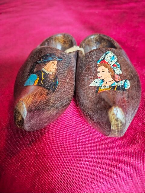 Petits sabots marrons fonc�s longueur 12 cm (n°2) 8 Avermes (03)