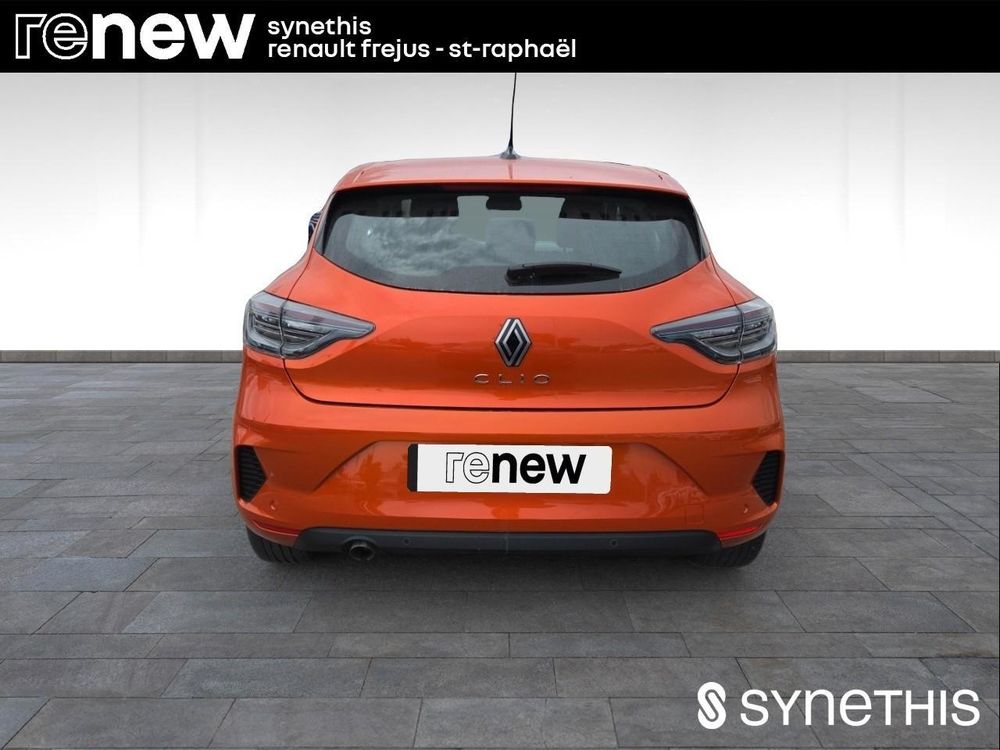 Clio V Clio TCe 100 GPL Evolution 2023 occasion 83600 Fr&eacute;jus