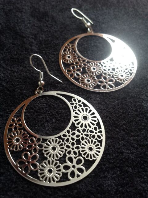 BOUCLES OREILLES ARGENT�E CROISSANT LUNE FLEURS Envoi Possib 1 Tr�gunc (29)