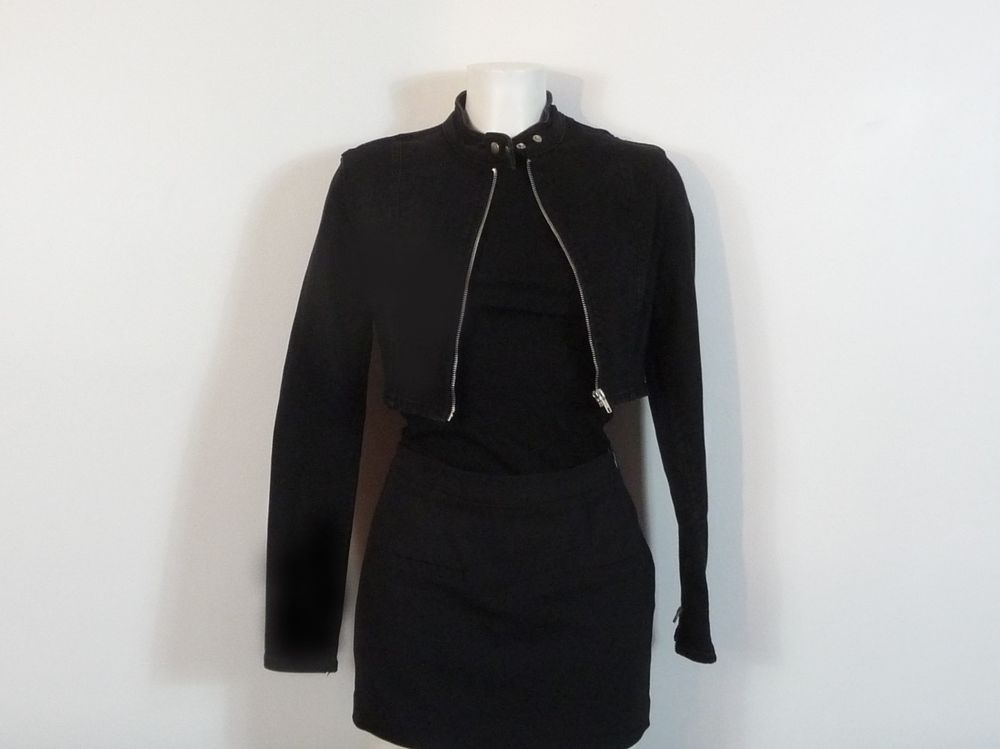 Veste Courte/ Blouson Noir avec Zip devant et Manches-Zara Vêtements