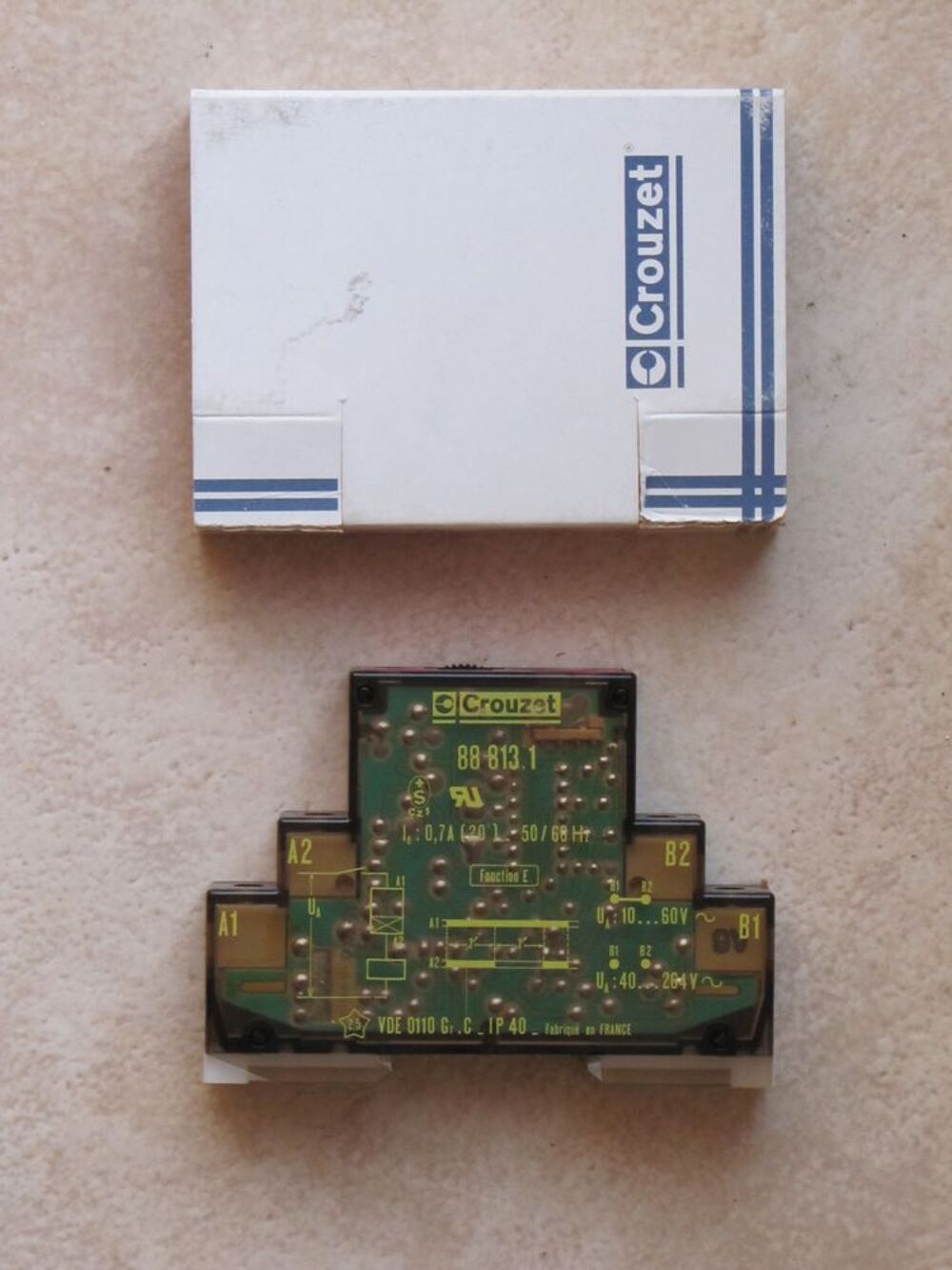 Relais clignoteur r&eacute;f&eacute;rence 88 813 1 CROUZET Fonction E Neuf Bricolage