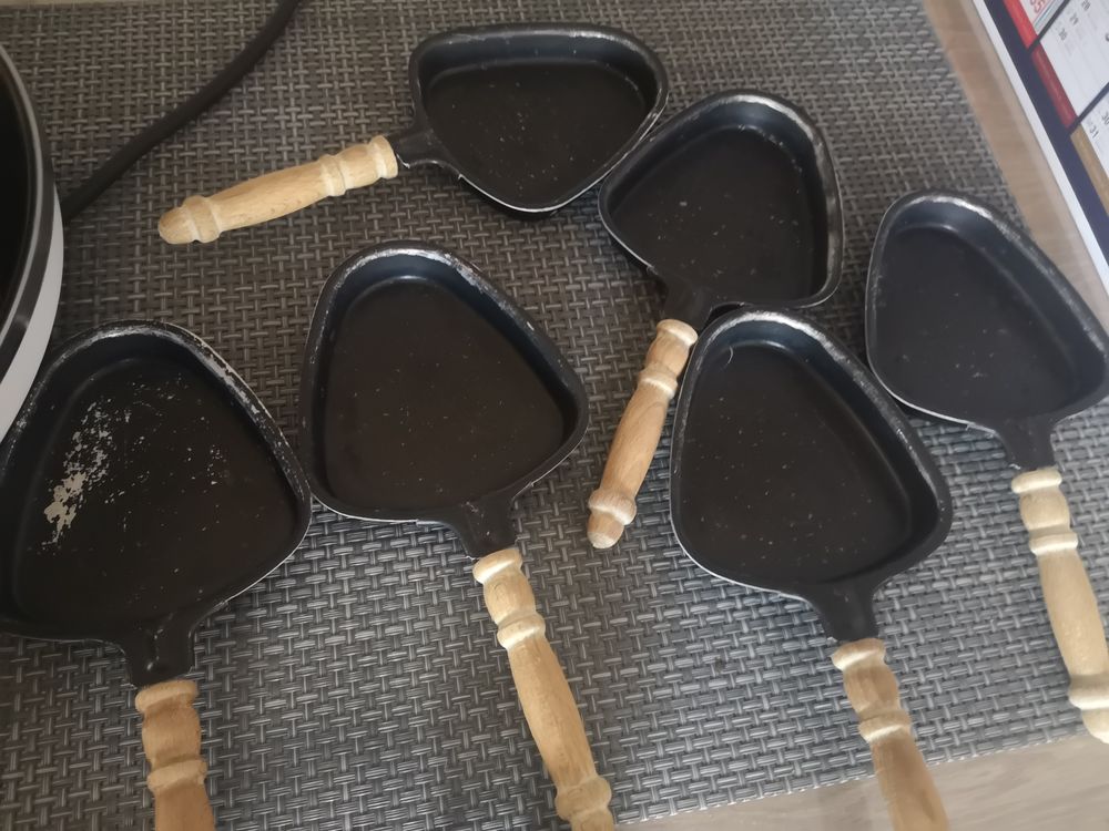 Appareil &agrave; raclette Electroménager
