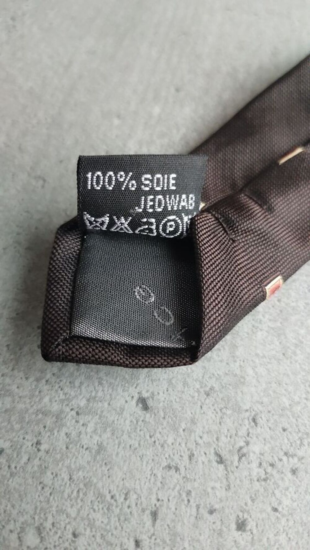 Cravate Brice 100% Soie - Marron Chocolat &agrave; Petits Carr&eacute;s Vêtements