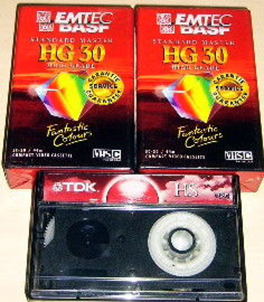 3 cassettes video VHSC BASF Photos/Video/TV