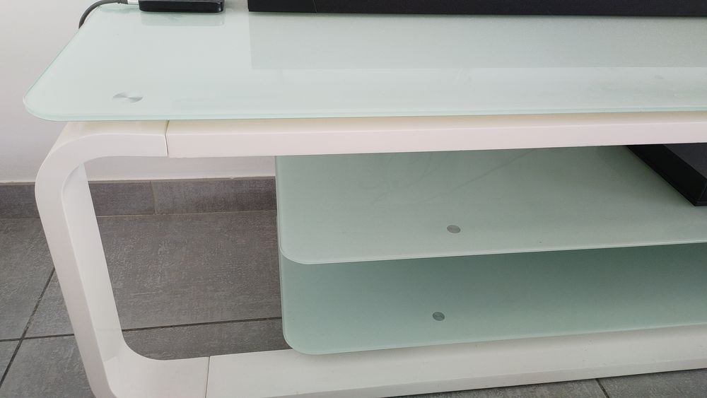 Meuble TV Design Miami Blanc 160 cm - Verre Tremp&eacute; - LED Meubles
