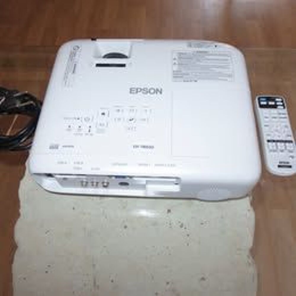 Vid&eacute;oprojecteur Epson EH-TW650 TRI-LCD FULL HD 1080 P Photos/Video/TV
