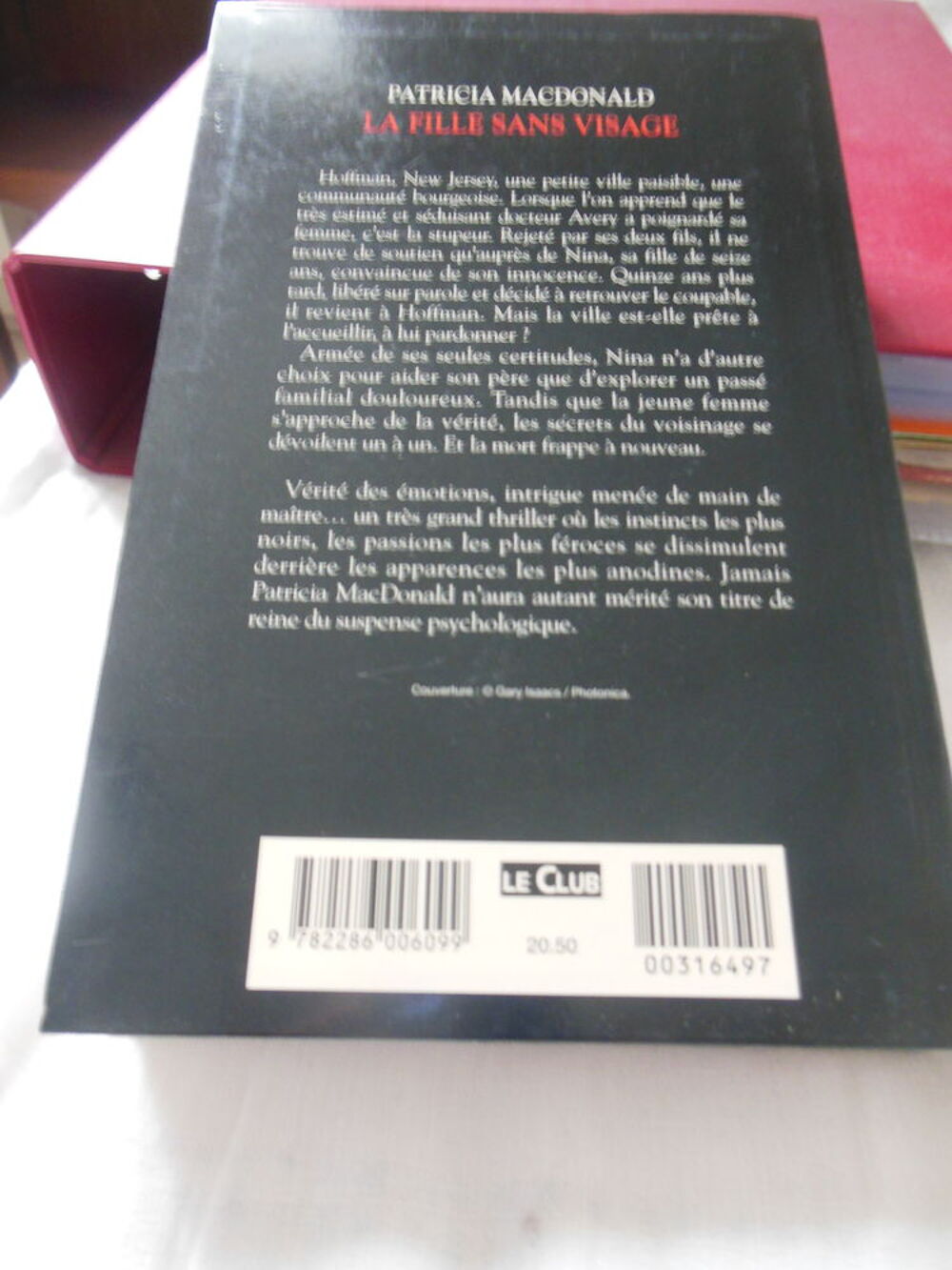  La Fille sans visage PARTRICIA MACDONALD 
Livres et BD