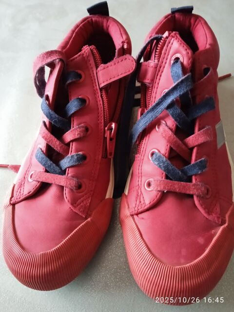 chaussures rouges fille p 34 4 Olivet (45)