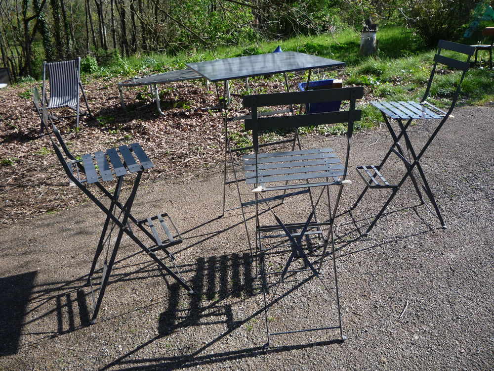 Salon de jardin/table et chaises haute m&eacute;tallique/bistro Jardin