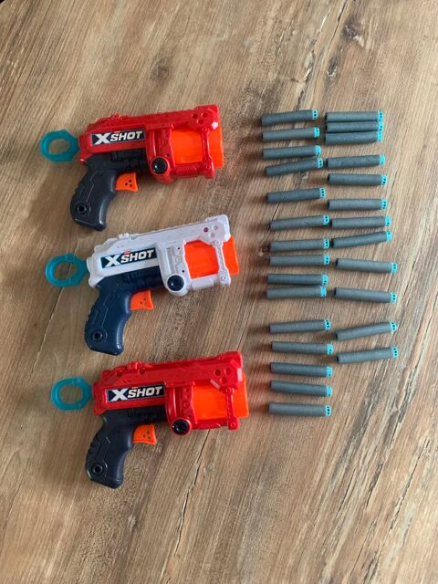 3 Lanceurs de fl�chettes en mousse + 25 fl�chettes 15 Saleilles (66)