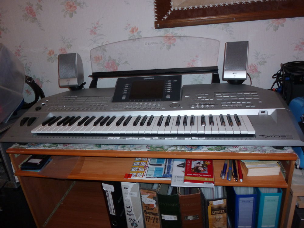 CLAVIER YAMAHA TYROS Instruments de musique