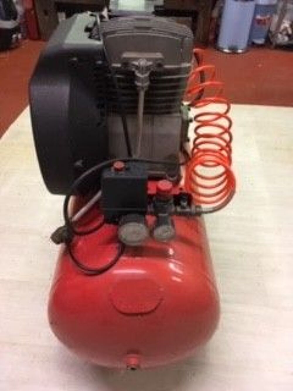 Compresseur HURRICANE 100L Bricolage
